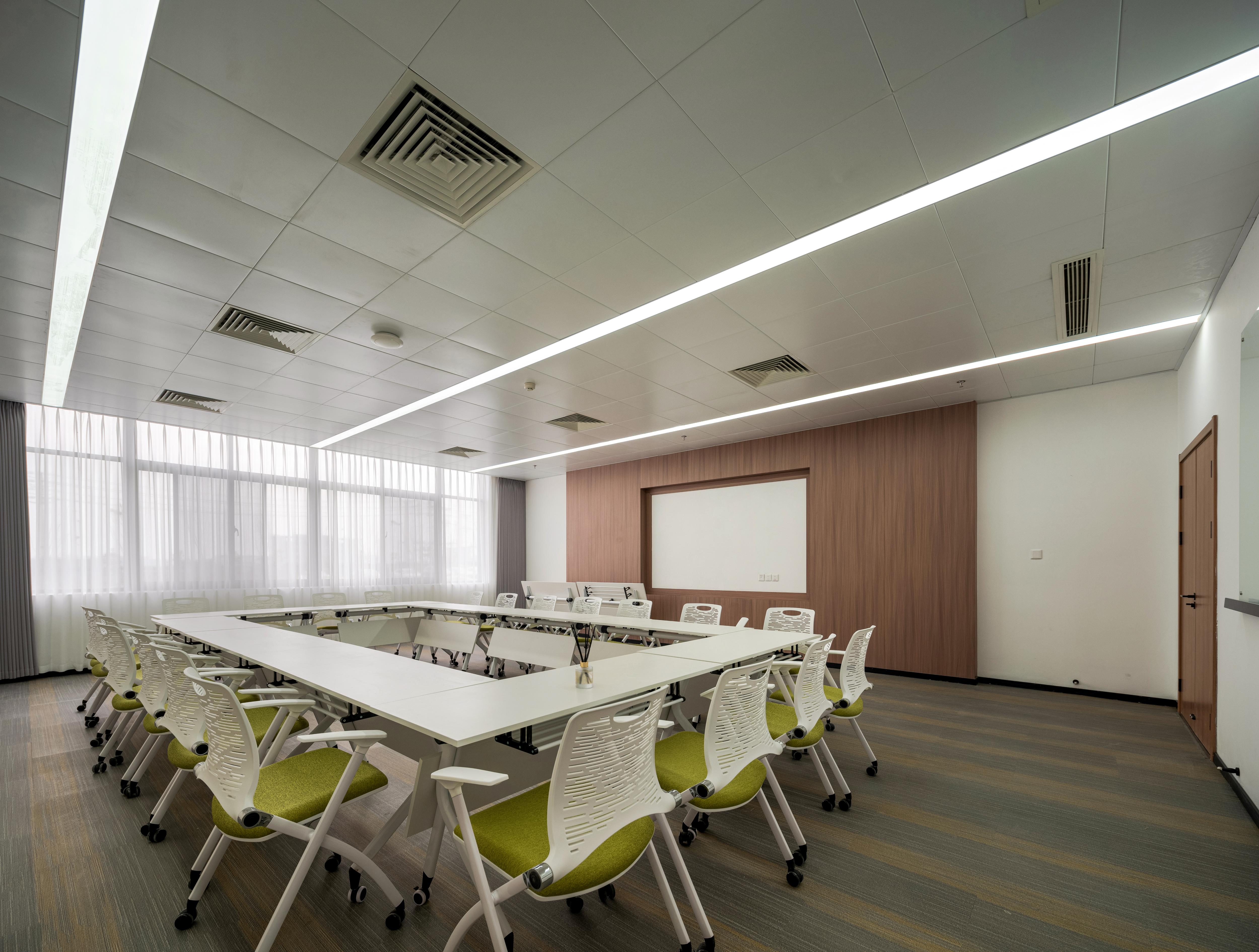 【完工案例】人福醫(yī)藥黃岡總部辦公室裝修完工!(圖7) 【完工案例】人福醫(yī)藥黃岡總部辦公室裝修完工!(圖7)